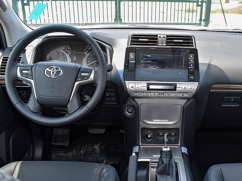 Toyota Prado TOYOTA PRADO VX 6 Cylinder MODEL 2023 White Grey