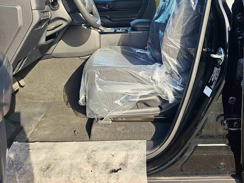 2024 Toyota Prado URBAN-E EURO 4 2.8L V4 DIESEL Black Grey