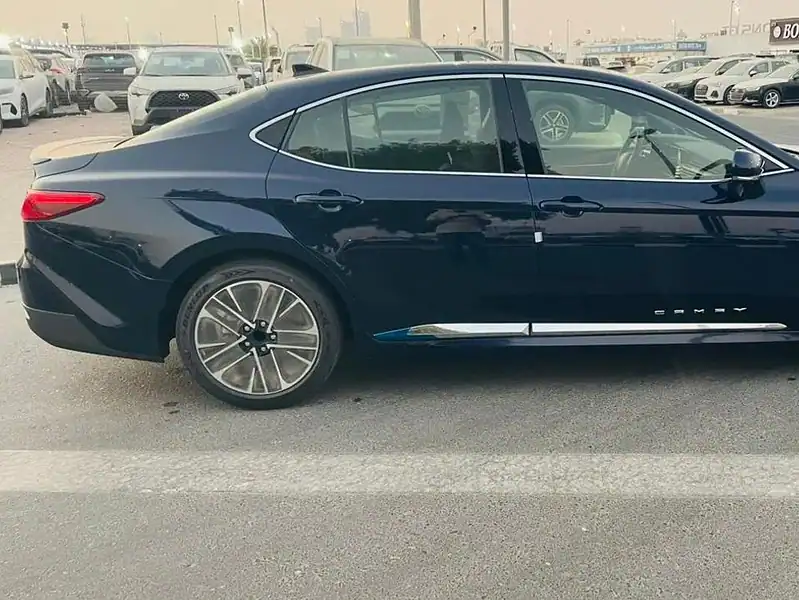 2025 Toyota Camry CAMRY 2.5 HYBRID GCC Specs Blue Tan