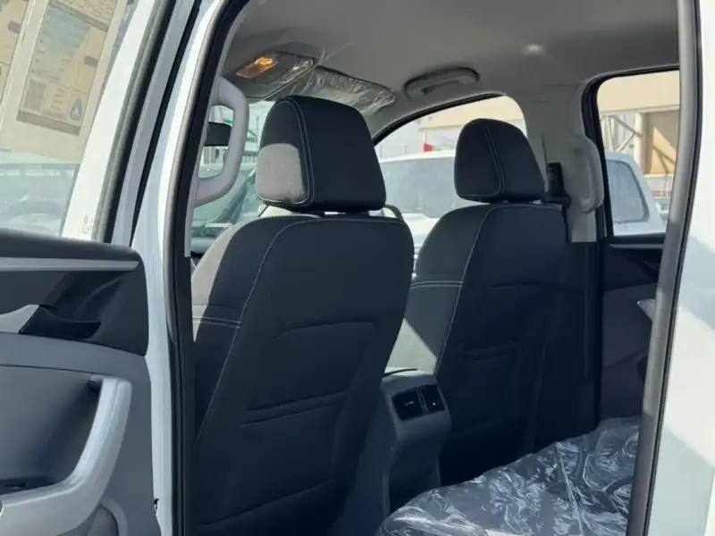 MG T60 T60 2.4L Petrol Manual DC 4WD 2025 White Black GCC