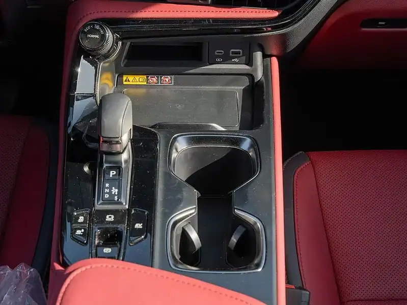 Lexus NX350h Hybrid 2.5L 2025 Lexus NX350h 2.5L AT Hybrid Grey Red