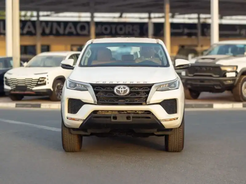 2024 Toyota Fortuner GX2 2.7 litre 4 Cylinder Engine 4WD White Tan GCC