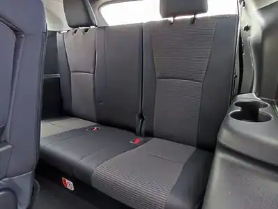 Toyota Highlander GLE 2.5L Hybrid 2023 4WD SUV Grey Black GCC Specs