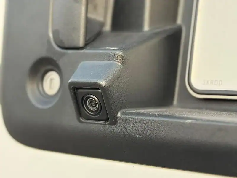 2024 GMC Savana 6.6 litre V8 Engine Petrol GCC Specs White Black