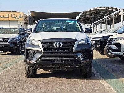 2025 Toyota Fortuner G 2.7 litre V4 Engine PETROL Grey Black