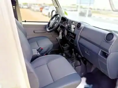 2025 Toyota Land Cruiser Pick Up Double Cabin Diesel 4.2L 6V MT White Grey