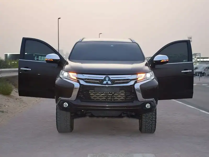 2019 Mitsubishi Pajero Sport Diesel 4x4 SUV Automatic Brown Black