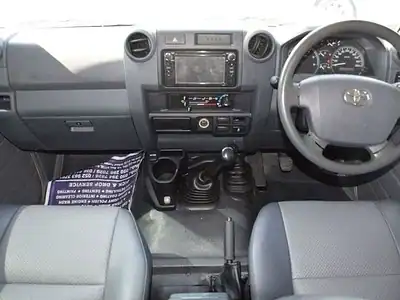 Toyota Land Cruiser Pick Up 4.5L 8 Cylinder 2017 4WD Diesel Manual Beige Grey