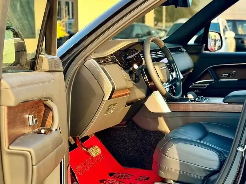 Land Rover Range Rover Autobiography P530 V8 SWB 2023 Grey Black