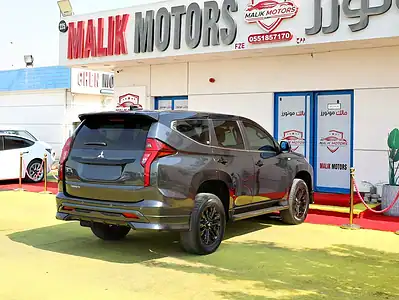 2022 Mitsubishi Montero Sport GLS 2WD 6 Cylinder Engine Grey Black