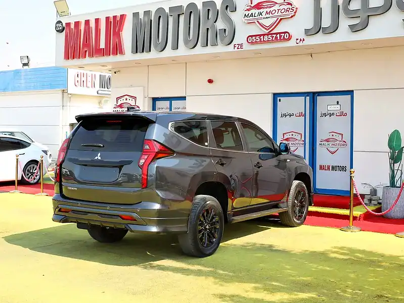 2022 Mitsubishi Montero Sport GLS 2WD 6 Cylinder Engine Grey Black