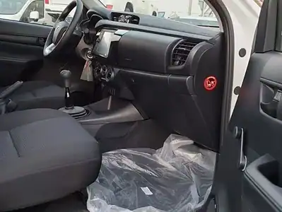 2025 Toyota Hilux Double Cabin 2.4L 4 Cylinder Diesel 4x4 White Black