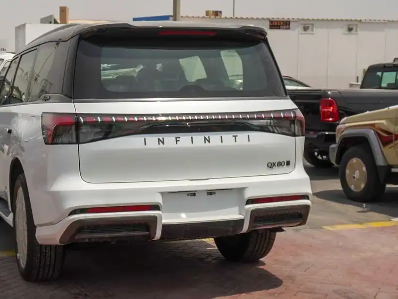 2025 Infiniti QX80 Autograph 3.5 litre V6 Engine Petrol White Burgundy
