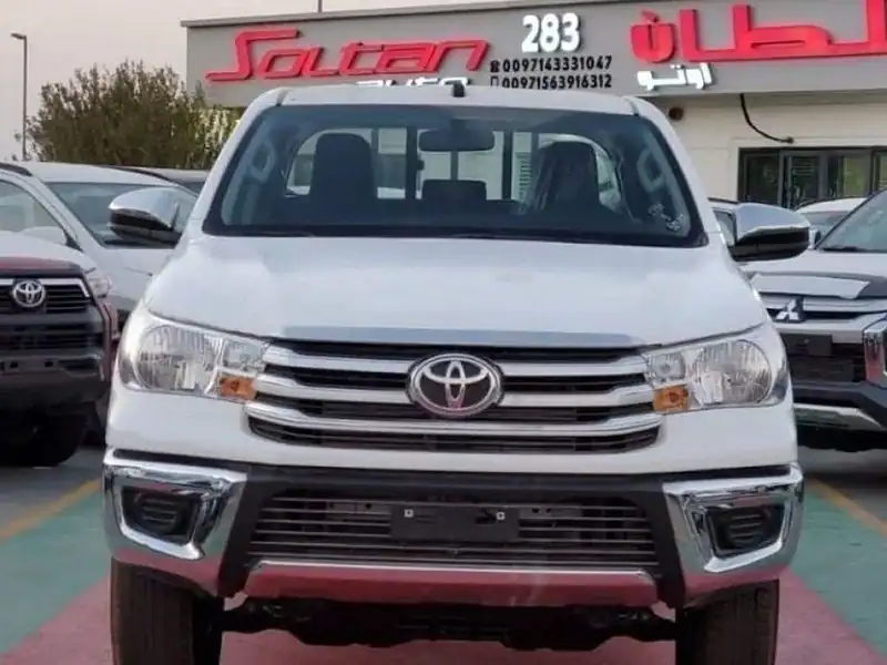 2025 Toyota Hilux Double Cabin 2.4L 4 Cylinder Diesel 4x4 White Black