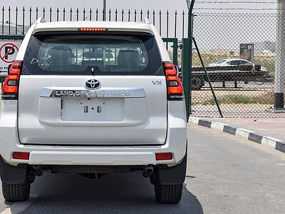 Toyota Prado TOYOTA PRADO VX 6 Cylinder MODEL 2023 White Grey