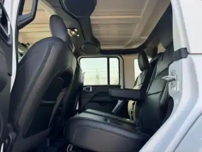 Jeep Wrangler Wrangler 4XE 2.0L Turbo PHEV 2023 White Black