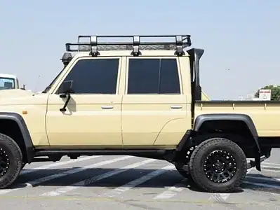 Toyota Land Cruiser Pick Up 4.5L 8 Cylinder 2017 4WD Diesel Manual Beige Grey