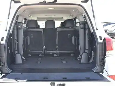 2017 Toyota Land Cruiser 4.5 litre 8 Cylinder Engine RHD White Grey