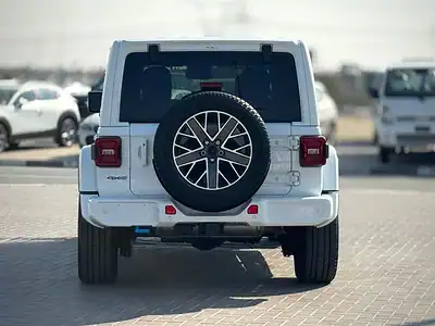 Jeep Wrangler Wrangler 4XE 2.0L Turbo PHEV 2023 White Black