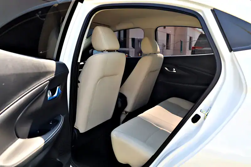 2024 Changan Alsvin Comfort 4 Cylinder Engine White Sedan GCC Specs