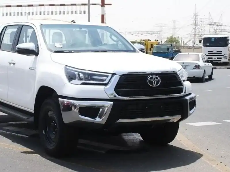 2025 Toyota Hilux 2.4L Diesel MT 4 Cylinder Engine White Black