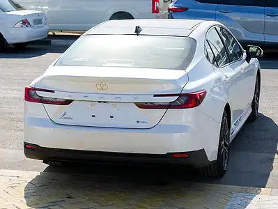 2025 Toyota Camry Hybrid 4 Cylinder Engine Sedan White Tan GCC