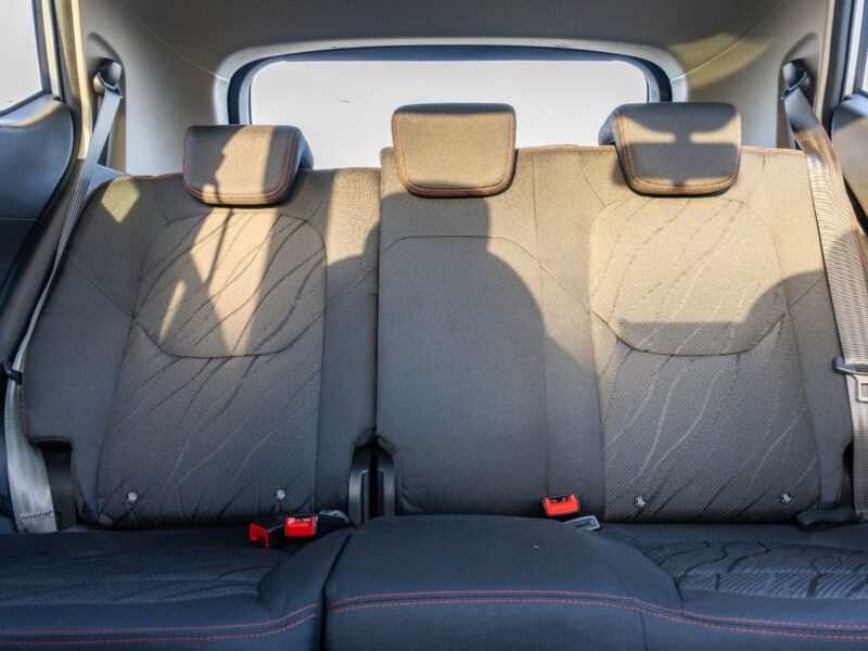 Chevrolet Groove Premier 1.5L 2024 GCC Full Option Silver Black