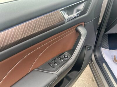 Skoda Kodiaq SKODA KODIAQ MODEL 2024 Grey Tan