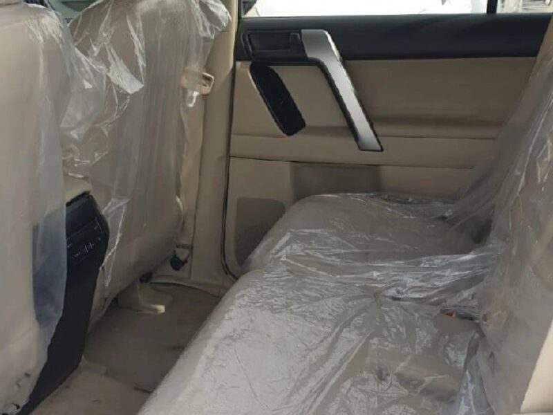 2021 Toyota Prado 2.7L 4WD PETROL FULL OPTION Black Beige