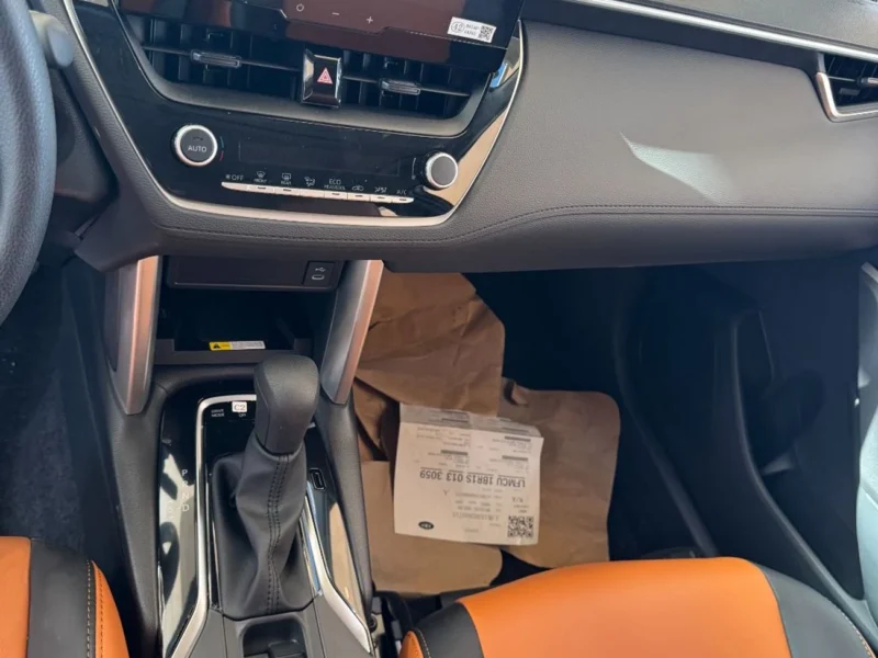 2025 Toyota Corolla Cross HEV 2.0 Engine Full Option Black Orange