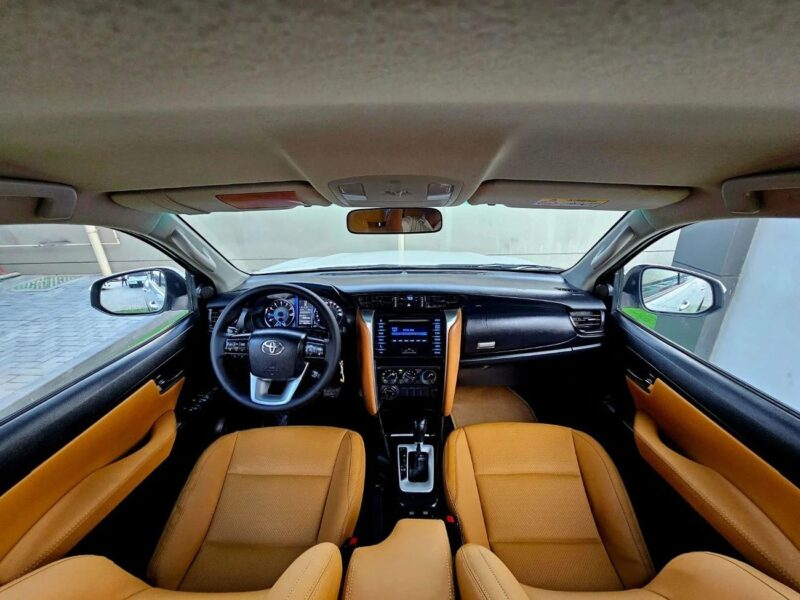 2018 Toyota Fortuner EXR V4 2.7L NEW SHAPE White Tan GCC Specs