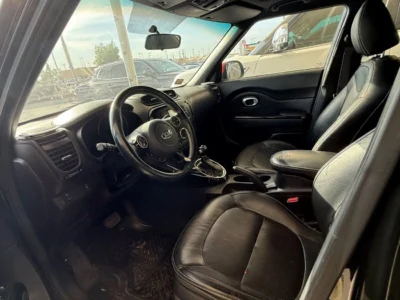 2015 Kia Soul EX 1.6 litre 4 Cylinder Engine Petrol Black GCC Specs