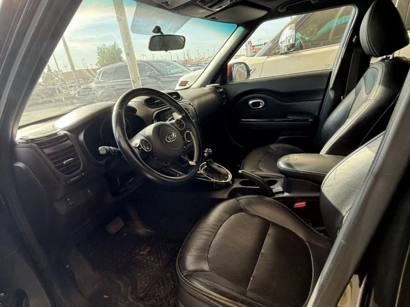 2015 Kia Soul EX 1.6 litre 4 Cylinder Engine Petrol Black GCC Specs