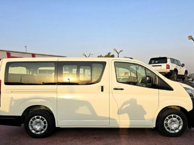2025 Toyota Hiace Std Roof Newshape 2.8l Diesel MT White Grey