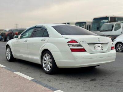 2008 Mercedes-Benz S 350 3.5-liter 6 cylinders Engine White Black