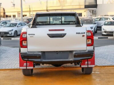 2025 Toyota Hilux GR Sport 4.0L Toyota Hilux GR GCC Specs White Black