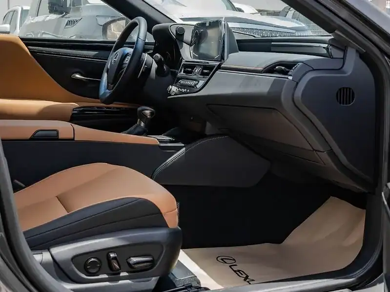 Lexus ES300h 2025 Lexus ES300h 2.5L AT Hybrid Grey Tan Sedan