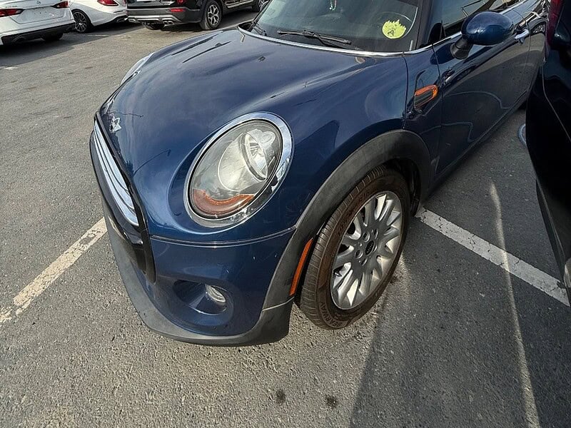 2015 Mini Cooper D Countryman 2.0L Petrol Blue Black Hatchback