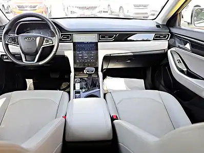 2022 JAC J7 Luxury 4 Cylinders Engine GCC Specs White Sedan