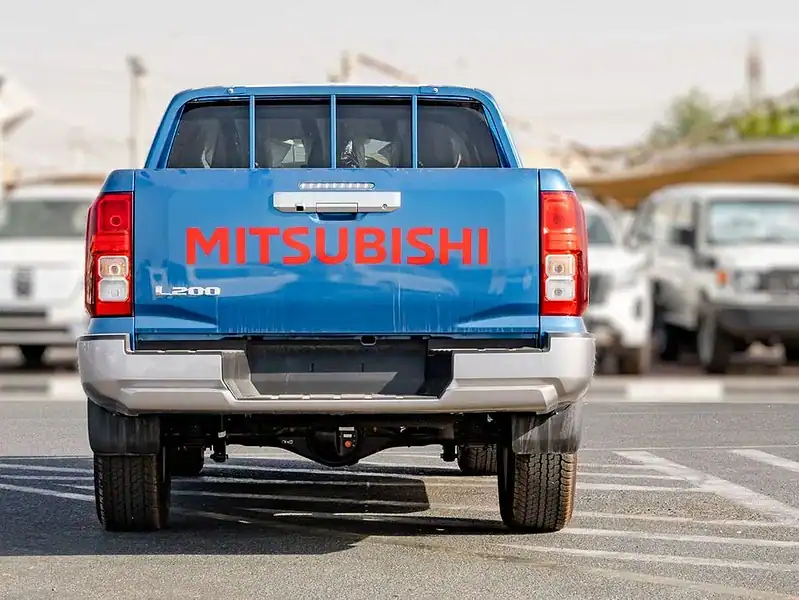 Mitsubishi L200 2025 Mitsubishi L200 2.4L MT Petrol Blue Black