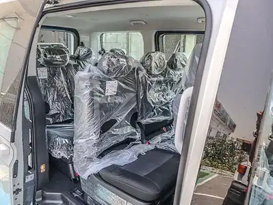 Hyundai Staria Hyundai Staria 3.5L 2025 AT White Black