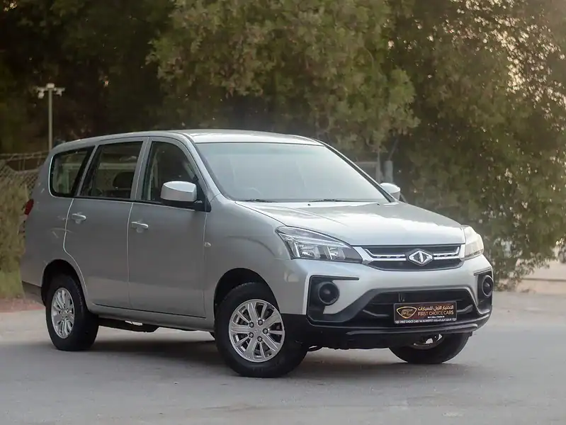 2020 CMC Z7 Standard 4 Cylinder Engine FWD GCC Specs Grey Black