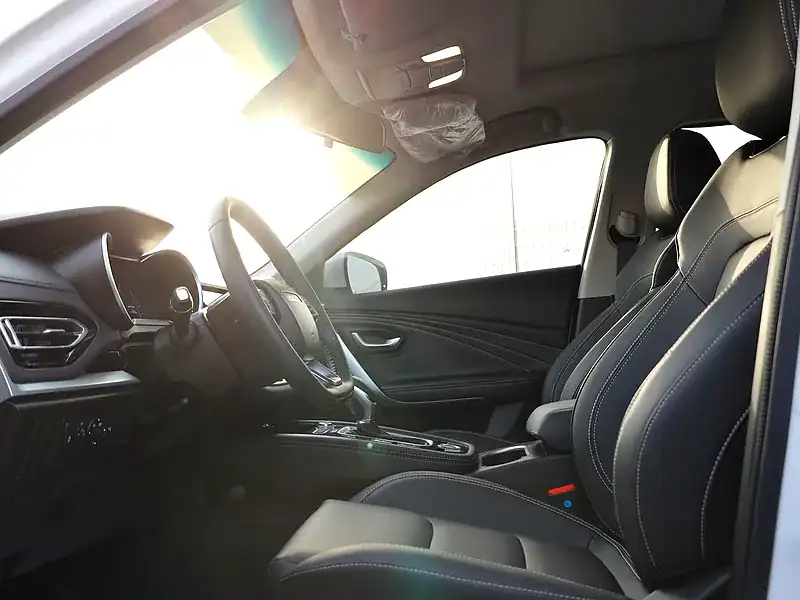 2023 Jetour X70 Comfort 4 Cylinder Engine GCC Specs White Black