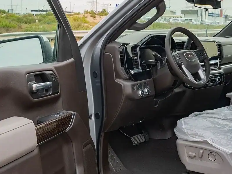 GMC Sierra 2025 GMC Sierra SLE V8 5.3L AT Petrol Single Cab Grey Beige