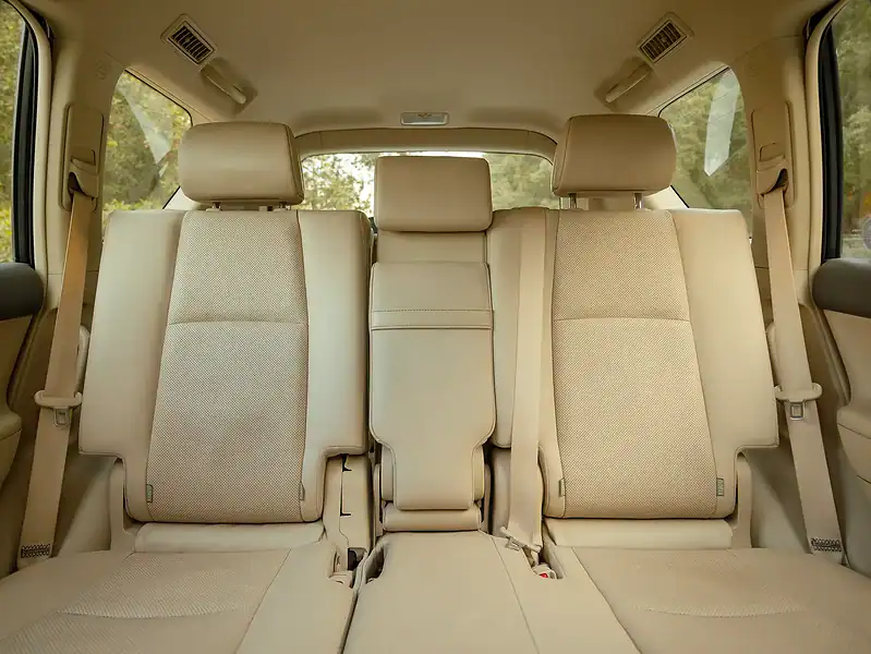 2022 Toyota Prado VXR 6 Cylinder SUV GCC Specs White Beige 4WD