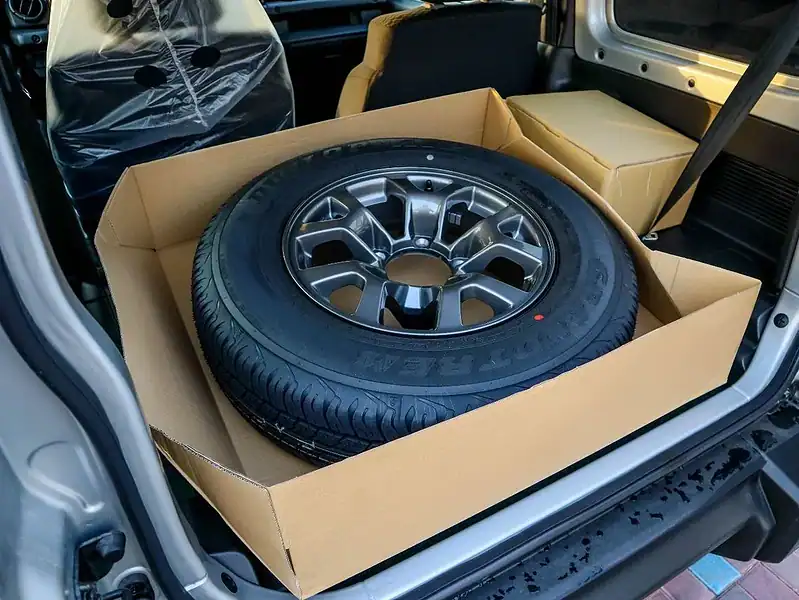 Suzuki Jimny Suzuki Jimny 1.5L ALL GRIP 2026 Model Silver Black