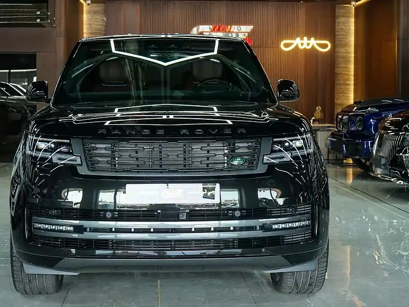 2026 Land Rover Range Rover AUTOBIOGRAPHY 8 Cylinder Black Burgundy