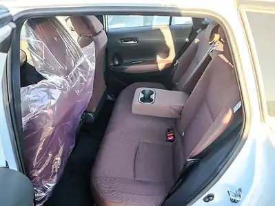 Toyota Corolla Cross 1.8L XL 2025 Toyota Corolla Cross 1.8L White Red