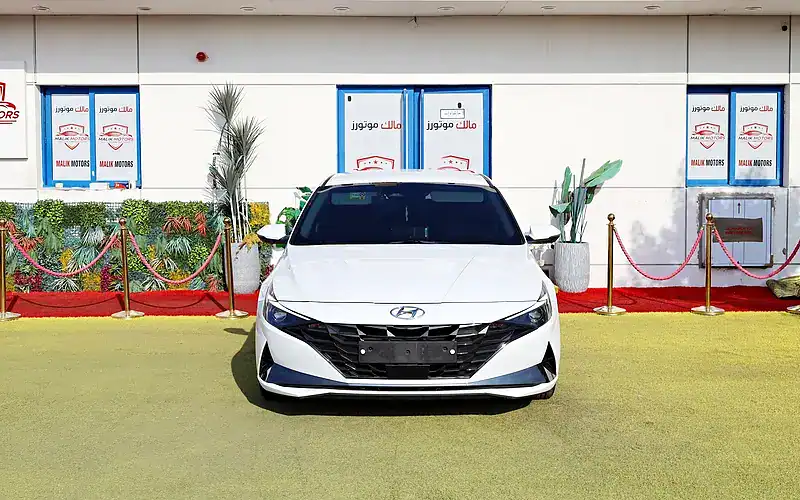 2021 Hyundai Avante Smart 4 Cylinder Engine White Black Sedan