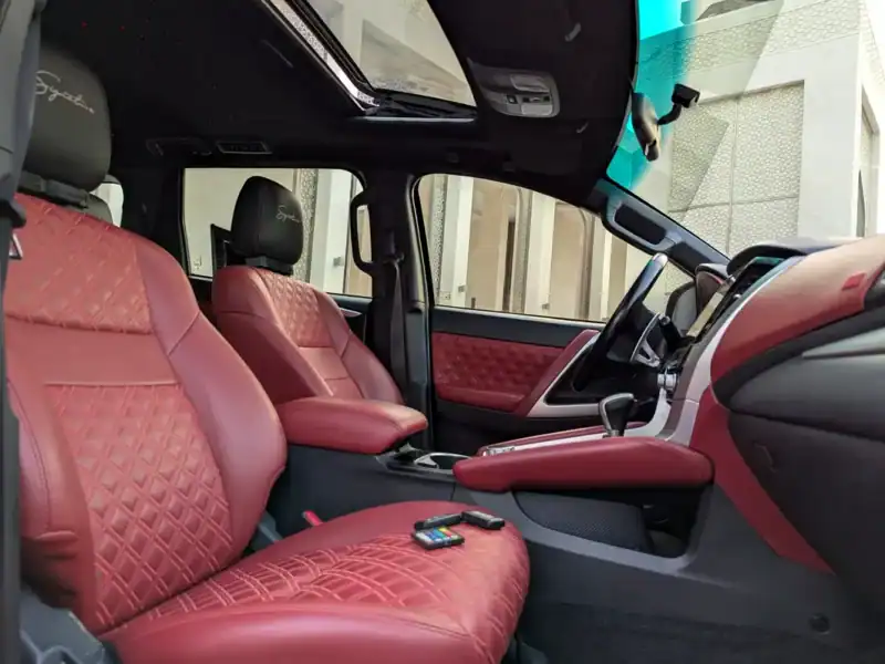 2021 Mitsubishi Montero Sport Signature Edition 6 Cylinders Engine Silver Red